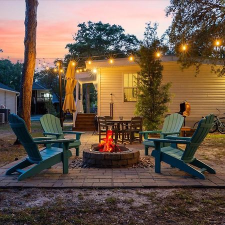Modern Oak Island Escape 1 Mile To Long Beach! Exteriör bild